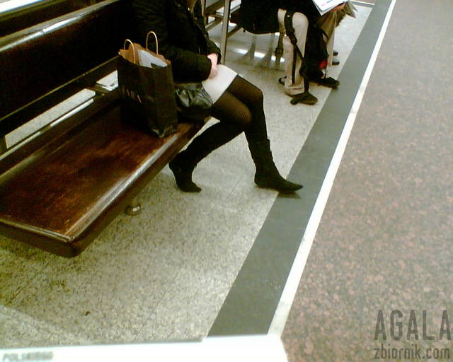 w metrze - AGALA