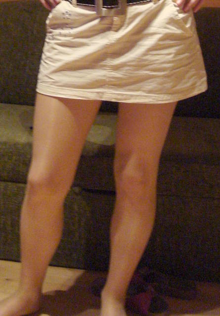 gdy wychodzi w mini do miasta, - vilolaileszek