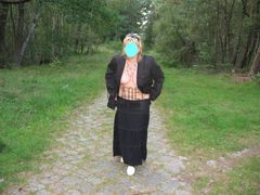 spódniczka troszkę w dół