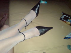 I jak podobają sie komuś te piękne stopy w szpileczkach?