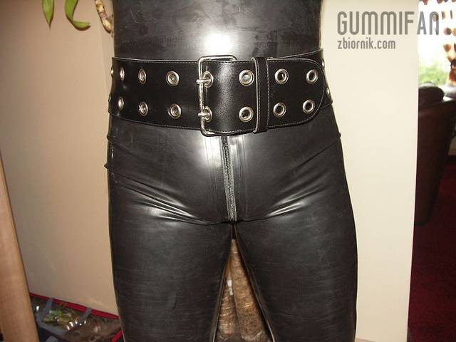 Latex_Pipa - gummifan