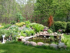 w ogrodzie zawsze jest co robić prawda?