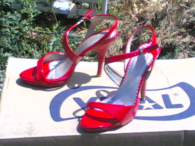 nowe buty - czerwone - damskieciuszki