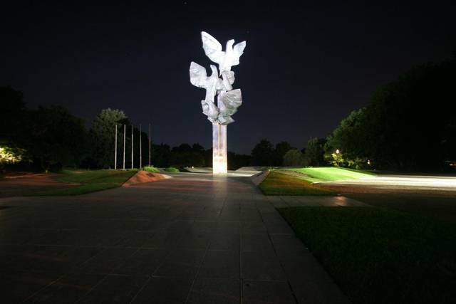 Trzy ptaki... Co autor miał na myśli?  :) - skorpion