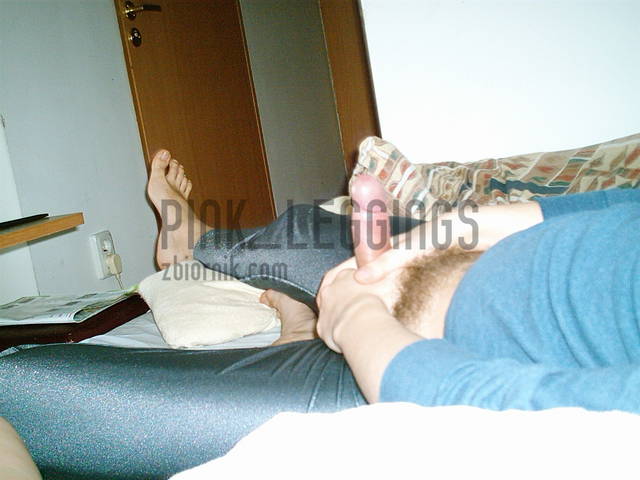 qts ;) - pink_leggings