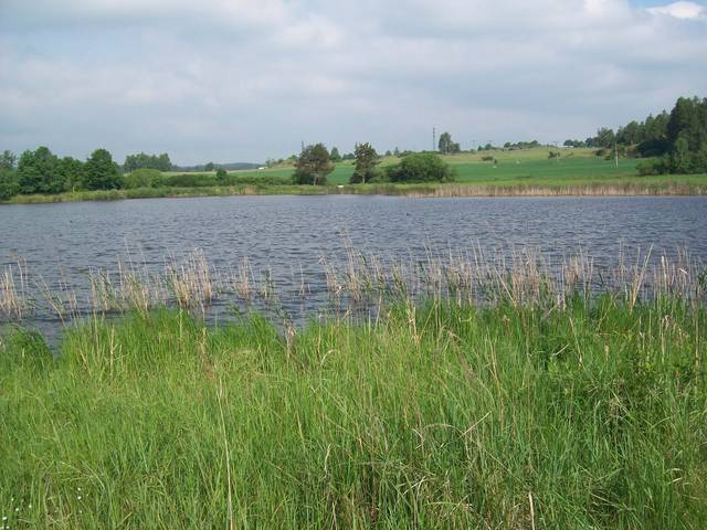 jiný pohled na vodní hladinu a krajinu - Jura46