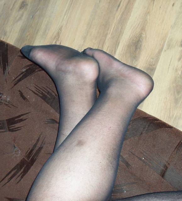 nóżki w czerni - Kamilia