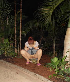 Ona zabawi sie z panią