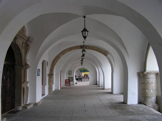 Krosno, miło spacerować po starówce.:) - Sedecrem