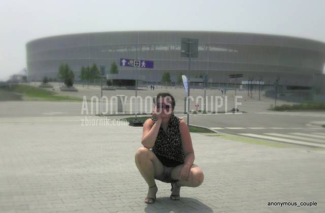 Już po euro... jak sie podoba cipka na tle stadionu :) - anonymous_couple