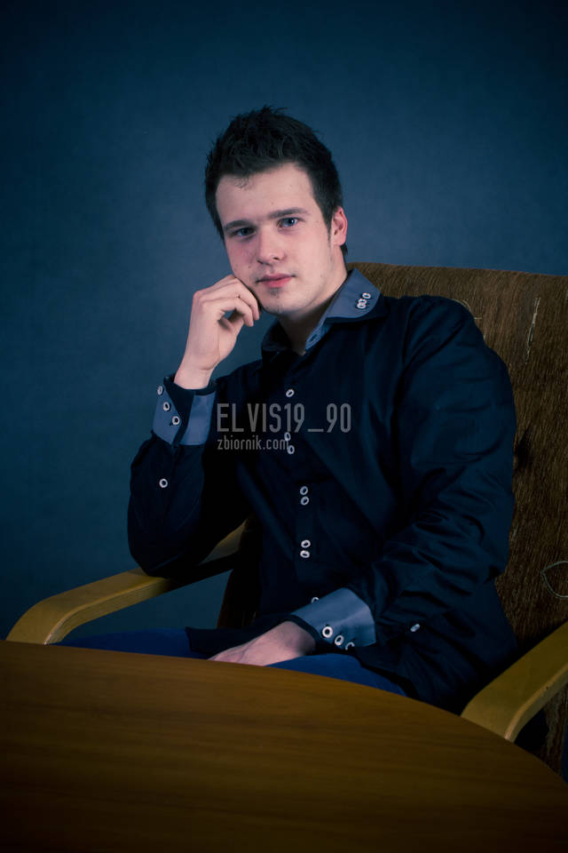 elvis19_90