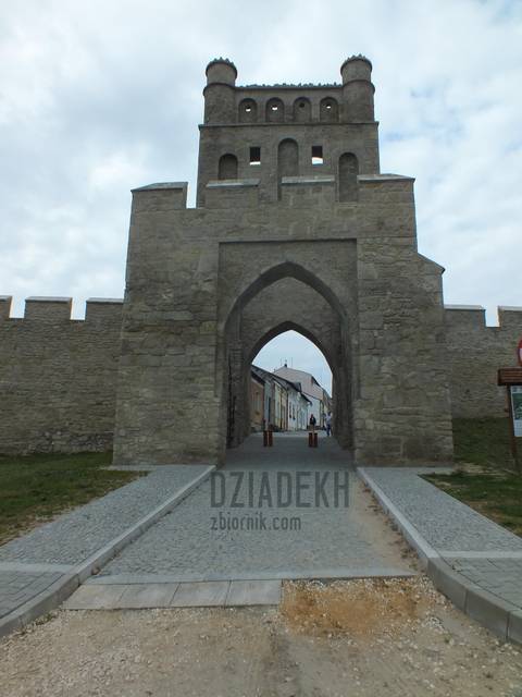 Brama do Szydłowa - dziadekh