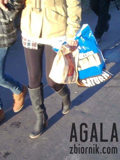 Jum017v.jpg - AGALA