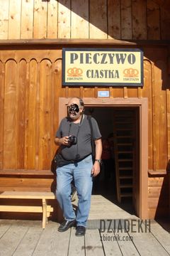 Działający sklep z pieczywem w skansenie