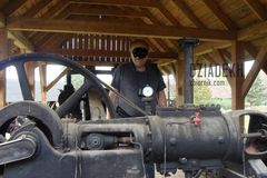 Skansen. Maszyna parowa.