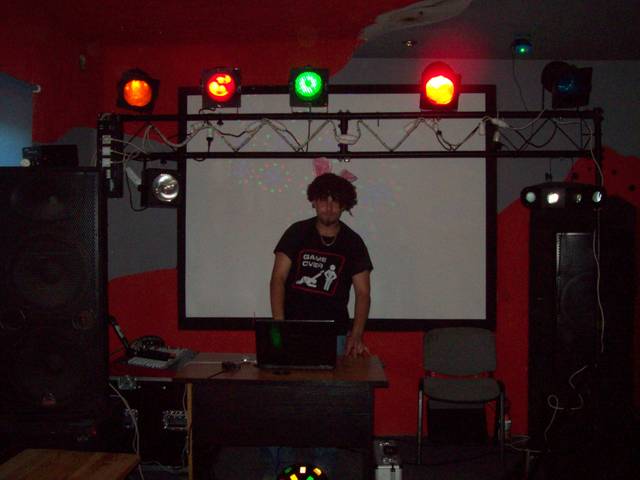 100_3353.JPG - hackerFWS