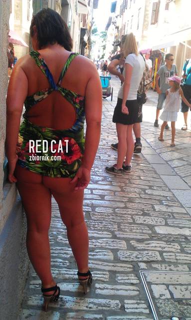 IMAG0495.jpg - red cat