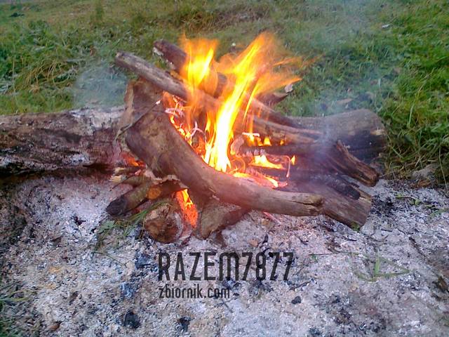 ognisko.jpg - razem7877