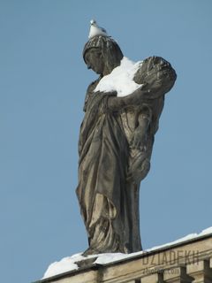 Nie ma to jak puchowy szal i ciepła czapka na zimę