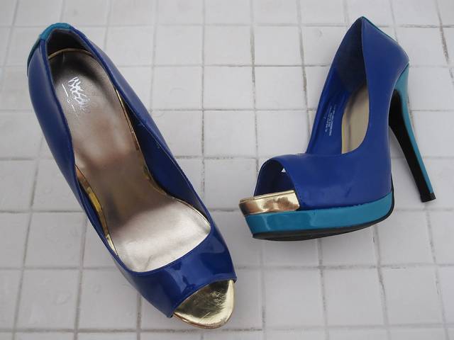 1.jpg - HighHeelsShot
