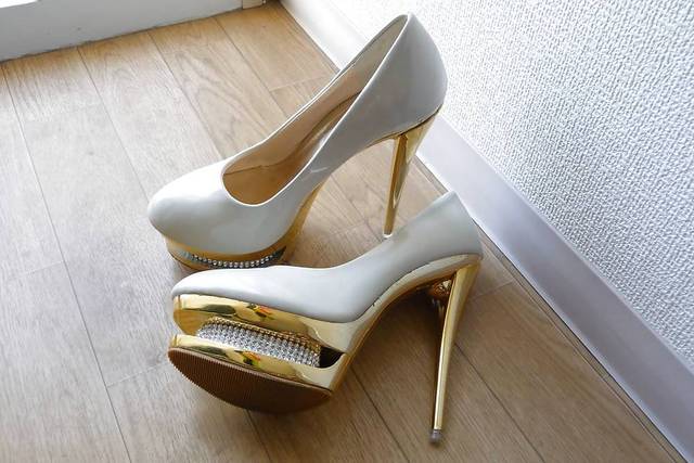 30.jpg - HighHeelsShot