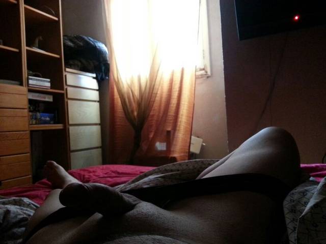 in bed - Dany_Can