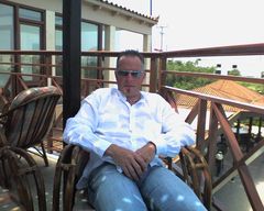 05 MAI 2005 MINI.JPG