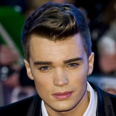 ru-0-r-640,0-n-845755FKSx_josh_cuthbert_z_union_j.jpg