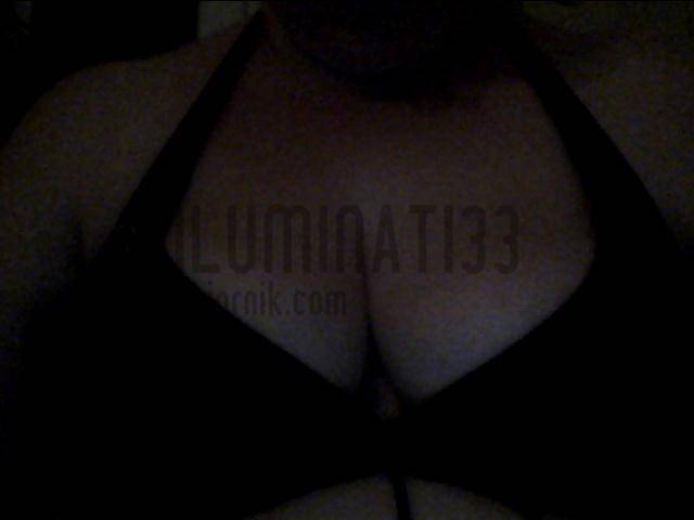 Ona - iluminati33