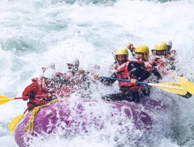 splyw-wiosla-ponton-rzeka-rafting-10.jpeg - taxilove33