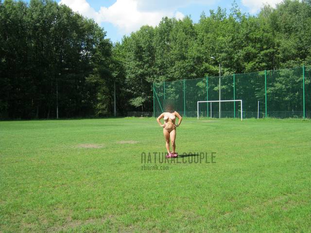 Gramy w piłkę ? ;) - NaturalCouple