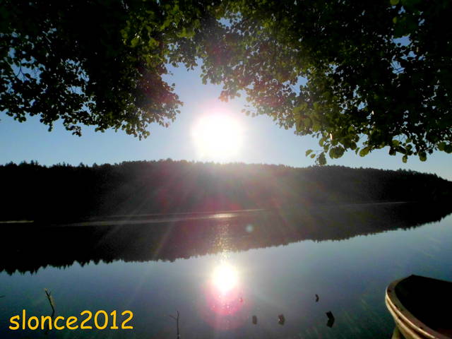 Wschód Słońca nad jeziorem - slonce2012