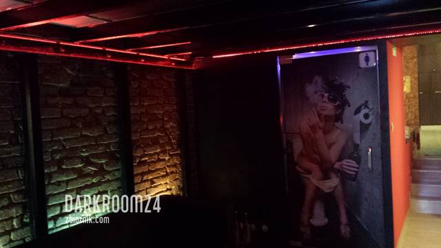 CISZA PRZED BURZĄ 2 - DARKROOM24