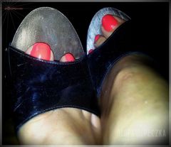 Czarne Drewniaczki 28