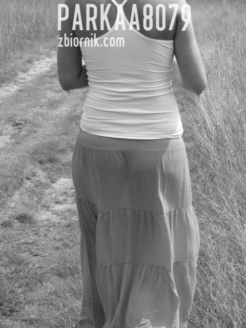 upss,zapomniałam majteczek  - parkaa8079