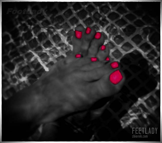 Art#11 - FeetLady