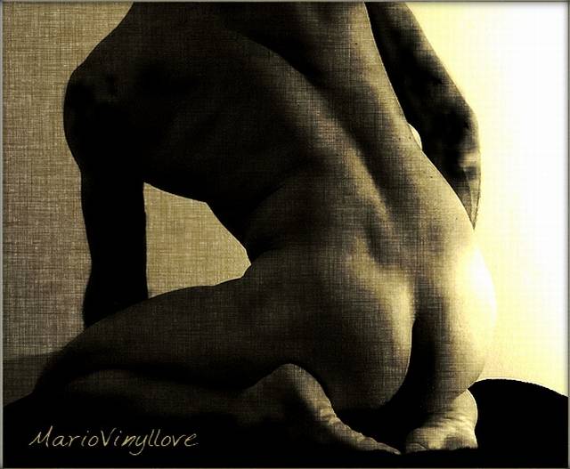 ponownie tyłek .. ;) - MarioVinyllove