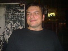 27989_10200135663776120_682388036_n.jpg