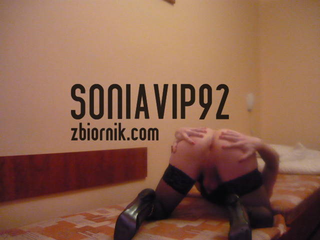 zerżnij mój słodki tyłeczek! - SoniaVip92