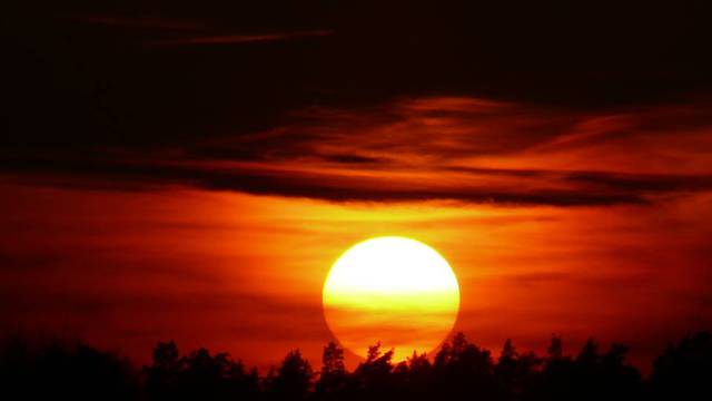 sun.jpg - mocarnyknur