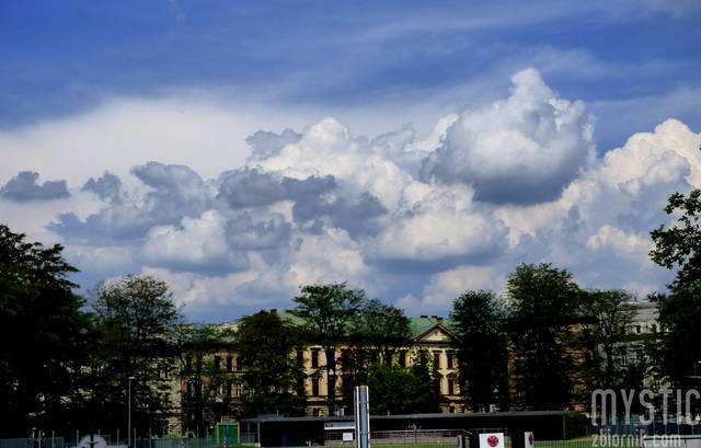 Ciężkie chmury - mystic