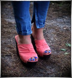 Koralowe Koturny  46