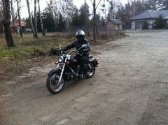 Na motocyklu