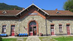 Romania  kolejowy dworzec