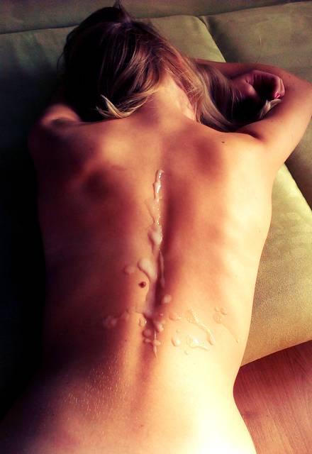 Sperma na pleckach to to co lubię - ciekawyswiata1993