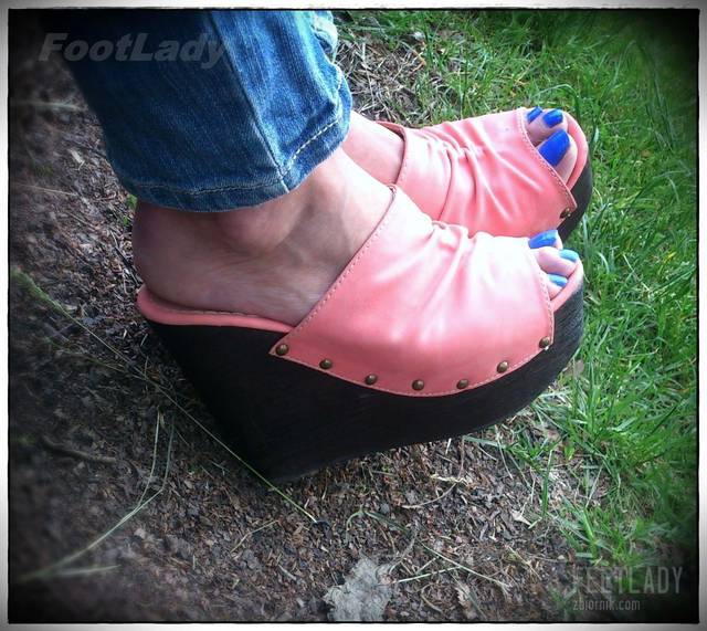 Koralowe Koturny  51 - FeetLady
