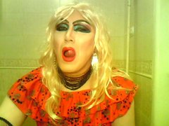 Rozkosz w ustach, a został tylko cudny smak spermy.