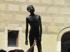 dotyk przynosi......radość