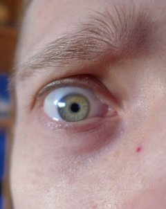 Kolor oczu podobno mam ładny więc pokaże jedno