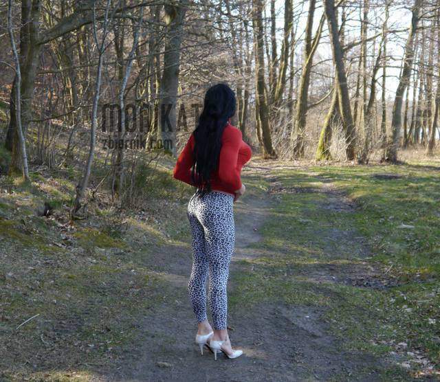 robi się cieplutko,,, - MonikaTS